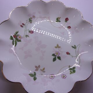 【愛品館八千代店】ＷＥＤＧＷＯＯＤ　ワイルドストロベリー　ペタルトレイの画像