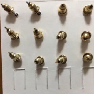 可愛いピアス　６個　新品の画像