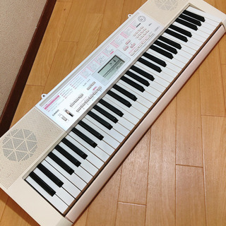 カシオ 光ナビゲーションキーボードLK-111