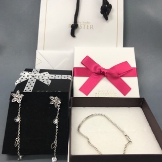 439◎レディース、ブレスレッド、ピアスセット