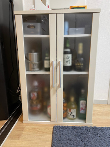 【お譲り済み】キャビネット 食器棚