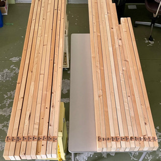 使用済み2×4材を全部で最大1550円にてお譲りします。商談中