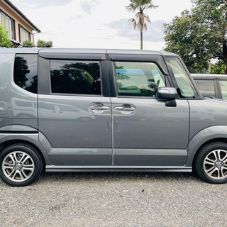 ホンダN -BOX の画像