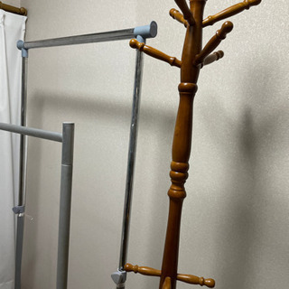 お引き取り先決まりました☆ハンガー3つ　引き取ってください。の画像