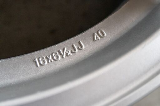 日産 スカイライン 純正 16インチ 6.5J +40 5穴 114.3 ハブ径66mm