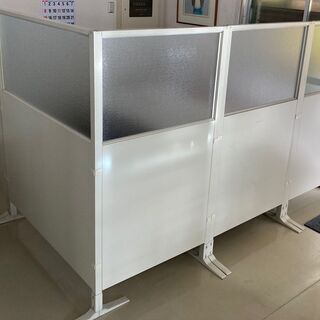 オフィス用パーテーションの画像