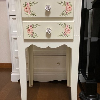 美品　姫系　ロココ調　薔薇　サイドテーブル　飾り台　収納家具の画像