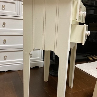美品　姫系　ロココ調　薔薇　サイドテーブル　飾り台　収納家具の画像