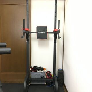 取引中　懸垂マシン、チンニング、レッグレイズ、ディップスマシン