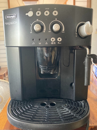 デロンギエスプレッソコーヒーマシン