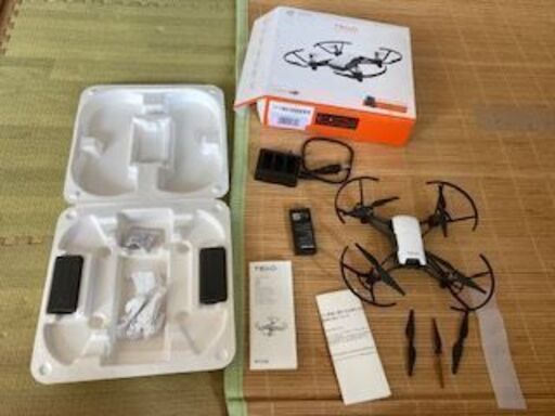 ドローン （DJI  TELLO) Boost コンボ 　※　本体一部故障のためジャンク品です