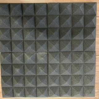 ほぼ完売【値下げ】新品 吸音材　36枚セット