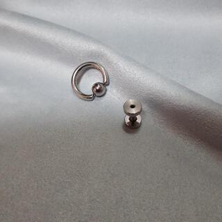ボディーピアス10G 2つセット