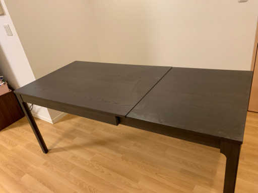 IKEA EKEDALEN ダイニング家具セット　昨年3月購入
