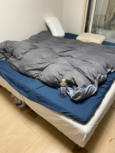 【IKEA】ベッド(クイーンサイズ)