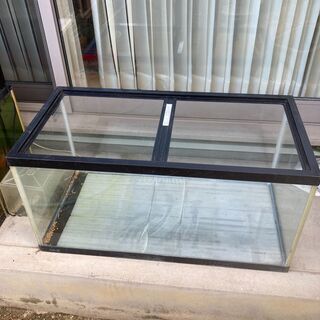 ９０ｃｍ水槽ジャンク品　（幅９０ｃｍｘ高４５ｃｍｘ横４５ｃｍ）無...