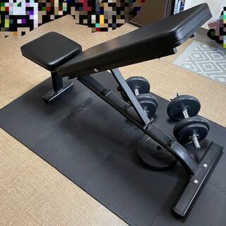 【美品】トレーニングベンチ（マット、可変ダンベル付）の画像