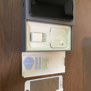 iPhone8  256GB  SIMフリー 付属品と保護シート付き