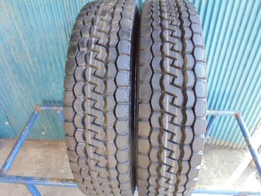 ブリヂストン Ecopia M812　205/80R17.5 120/118L LT　2本　10分溝
