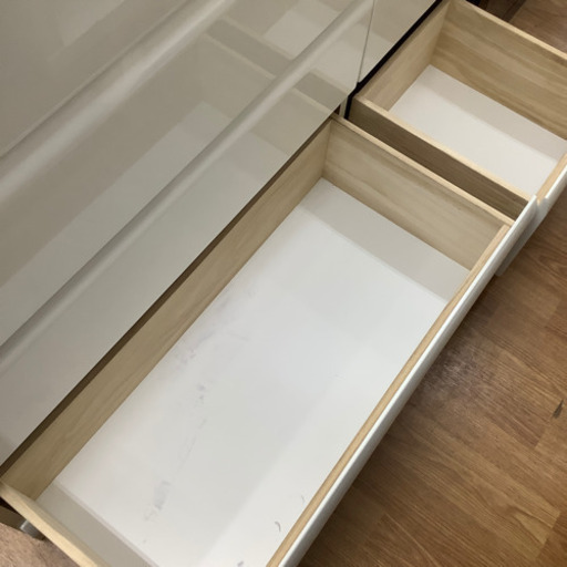 チェスト 4段ワイド売ります！