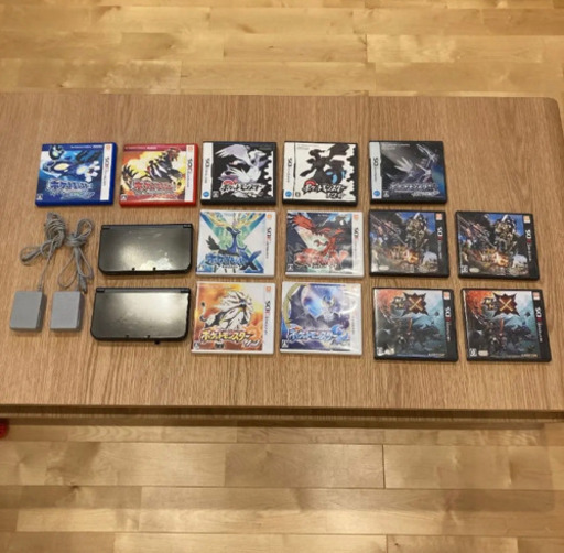 Nintendo 3DS LL 2台とソフトのまとめ売り