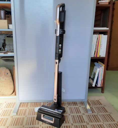 アイリスオーヤマ 極細軽量スティッククリーナー 2019年製 KIC-SLDCP6-P　/DJ-0428-N