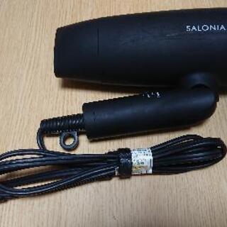 【値下げしました】サロニア ヘアドライヤー SL-013BK 黒...