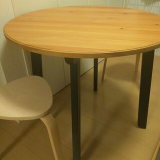 円形ダイニングテーブルφ85㎝ ＋ 椅子/スツール２脚【夏休み中...