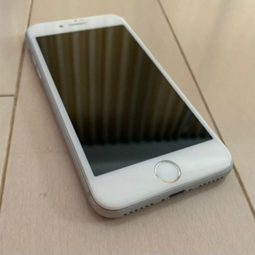iPhone8 シルバー　SIMロックなし Apple iPhone 8 シルバー 64GB SIMロックなし