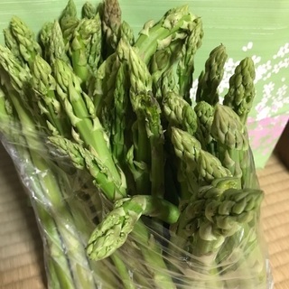 アスパラ　ふぞろい　1束10本位