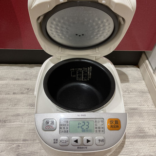 炊飯器 ZOJIRUSHI NL-BA05-WA