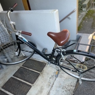 ほとんど乗ってません。ママチャリかこつぎ、荷台付き