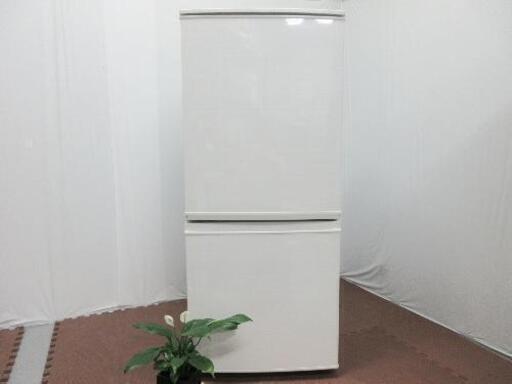 配送料無料エリアあります(*^^*)！セール品！SHARPファン式冷蔵庫☆137L☆SJ-D14C-W