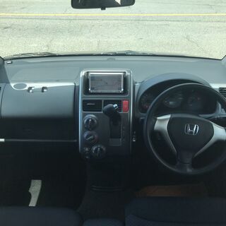 H20年式のモビリオスパイクAU　HIDエディション、バックカメラ、税金が安い3人乗りの貨物登録可能、新品タイヤ替えて総額25万円でお渡ししますの画像