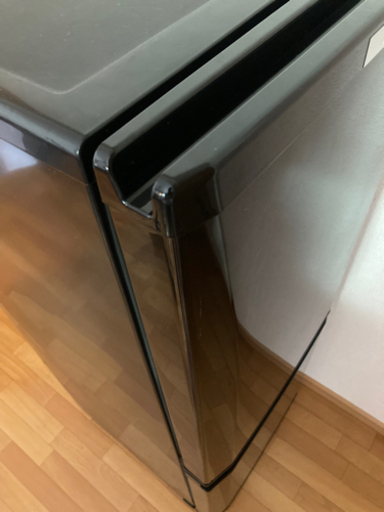 送料無料！美品 三菱 ミツビシ 146L 2ドア冷凍冷蔵庫 MR-P15D-B サファイアブラック 2019年製 右開き