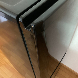 送料無料！美品 三菱 ミツビシ 146L 2ドア冷凍冷蔵庫 MR...