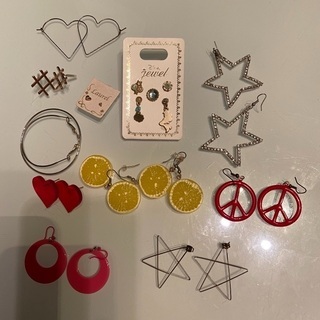 ピアスまとめ売りの画像