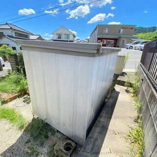 【豊田市石畳町　引取限定商品】イナバ物置　MBX-40　収納容量抜群！の画像