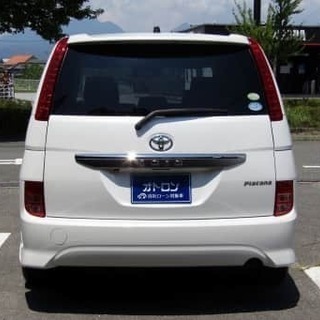 大人気、トヨタのアイシス♪