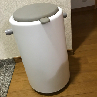 【お譲り先決定いたしました】ライクイット　ダイパーポットの画像