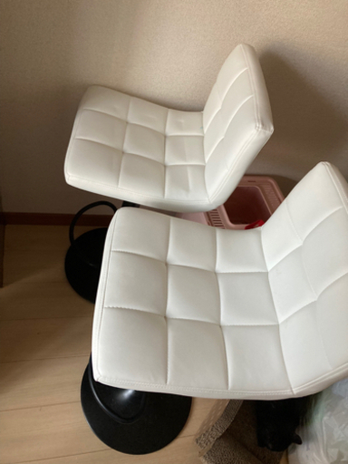 カウンターチェア　使用年数2ヶ月