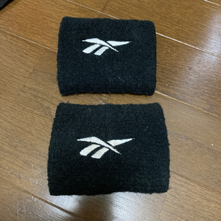 Reebok リストバンド 黒×白