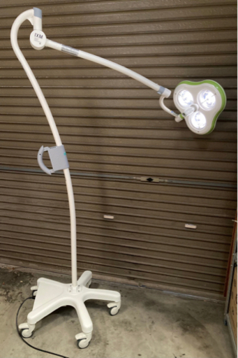 移動型診療用照明器 クローバー シリーズ CS03GV 山田医療照明 2019年製 歯医者/他