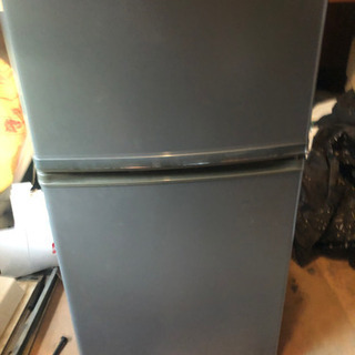 2ドア冷蔵庫サンヨー