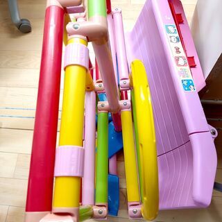 キティちゃん滑り台と知育玩具ルーピング【遊び遊具・おもちゃセット】の画像