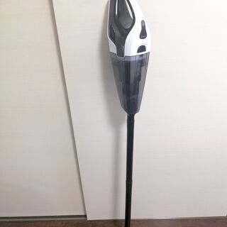 液体も吸い込む！2way 1.1kg超軽量コードレス掃除機 70...