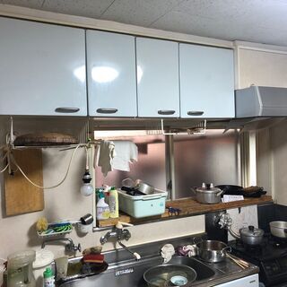 流し台、コンロ台、吊戸棚
