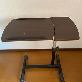 ソファーサイドテーブル ベッドサイドテーブル キャスター付き パソコン ノートパソコンスタンドの画像