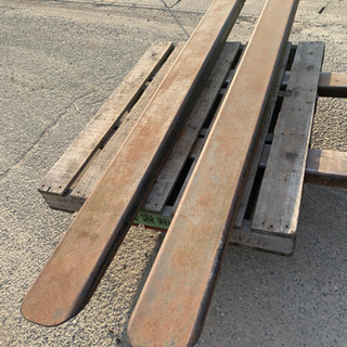 フォークリフト爪サヤフォーク2500mm 長い爪　全国発送可能　管理番号8501の画像