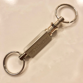 【ネット決済・配送】Wharton University of Pennsylvania Keychain キーチェーン　ウォートンスクール　ペンシルベニア大学　ペン大　MBA 美品の画像
